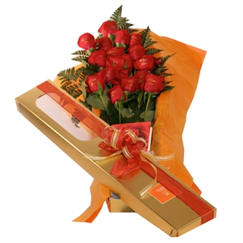18 Roses With Box